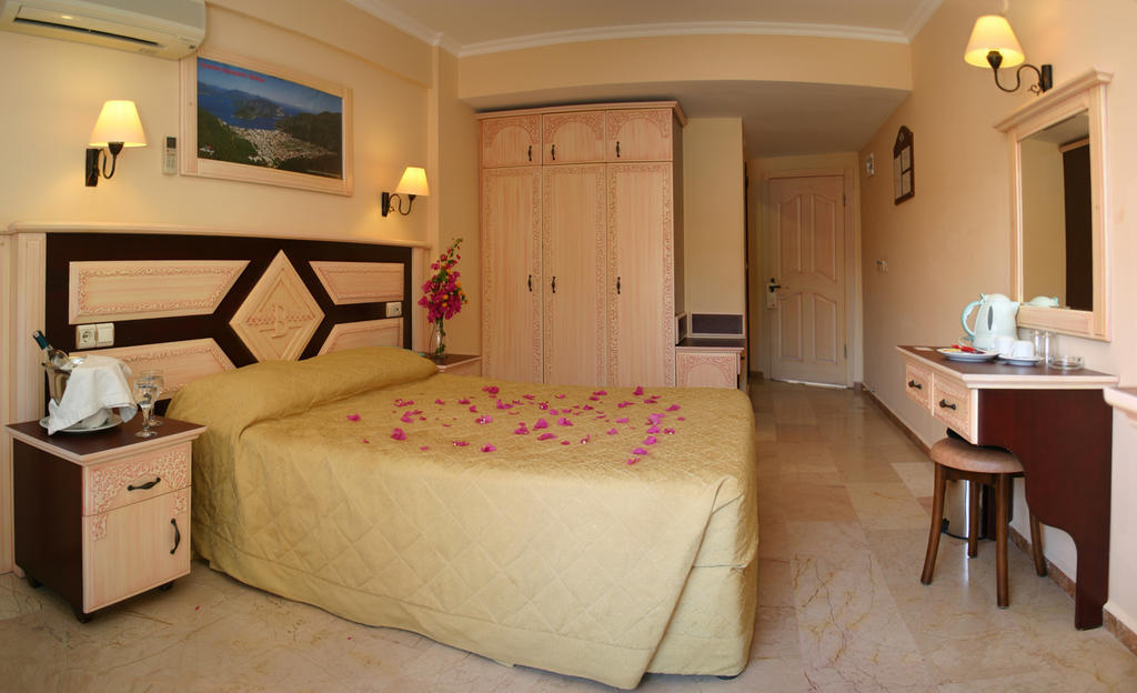 Bonjour Hotel Marmaris Habitación foto